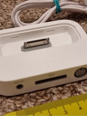 APPLE UNIVERSAL DOCK GENUINE IPOD DOCKING STATION A1153 ADAPTER USB CABLE LEAD